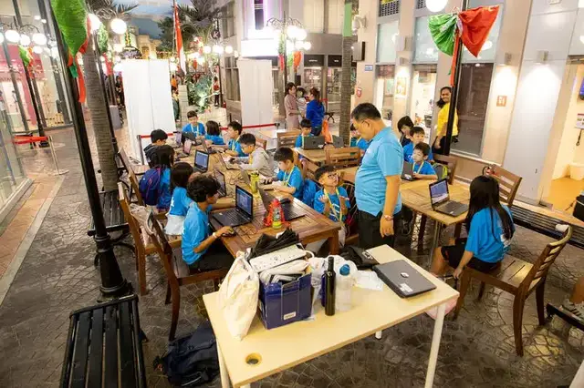 Kids at hackathon